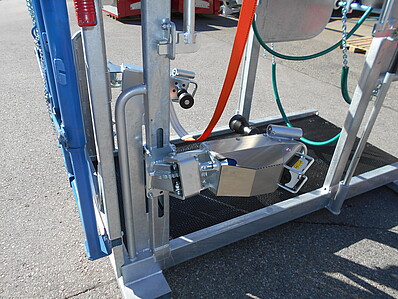 ROS_BullTop_Zubehoer_Elektrischer-Vorderfusshalter